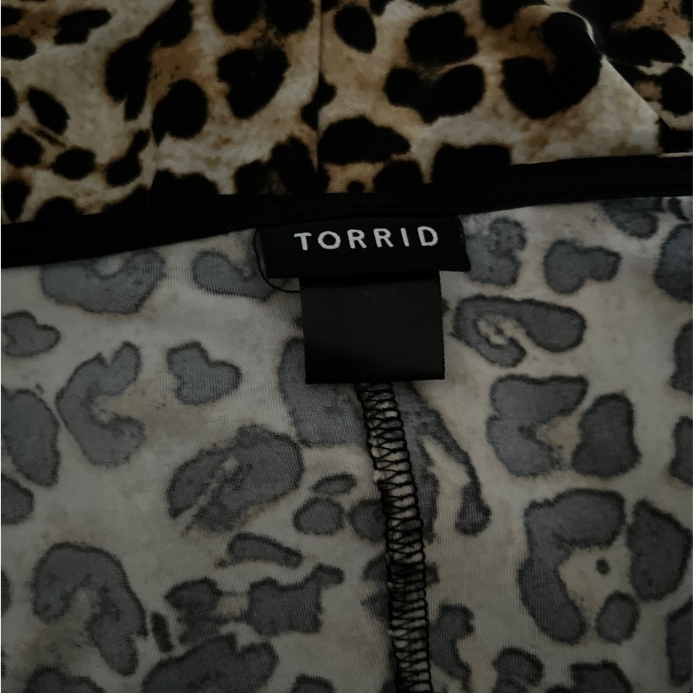 Torrid Leopard Print Top - Picture 5 of 5